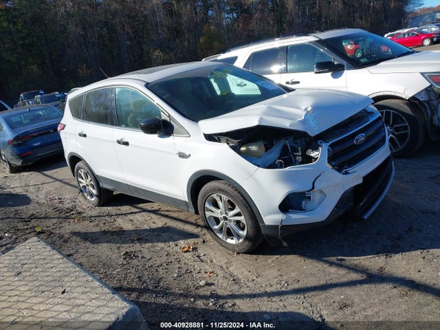 2017 FORD ESCAPE SE - 1