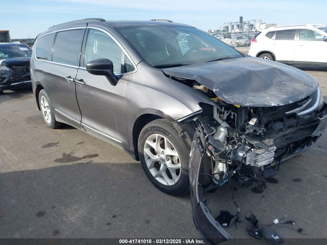 2017 CHRYSLER PACIFICA TOURING-L - 1