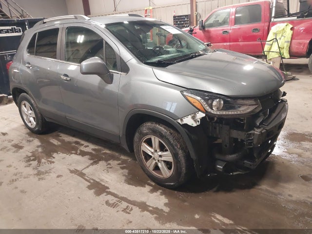 2019 CHEVROLET TRAX LT - 1