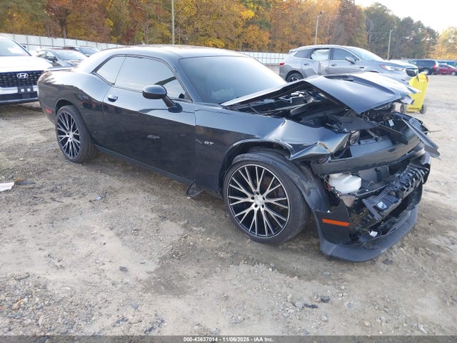2018 DODGE CHALLENGER GT AWD - 1