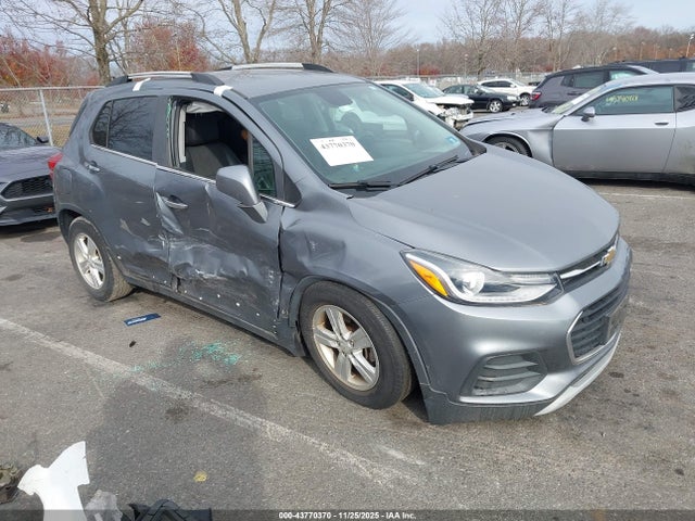 2019 CHEVROLET TRAX LT - 1