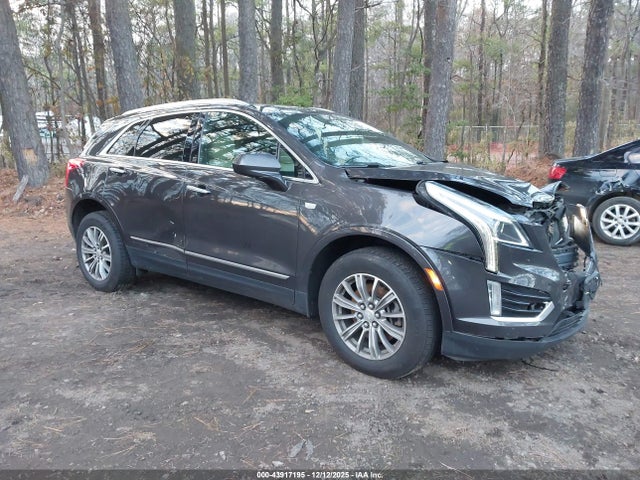 2017 CADILLAC XT5 LUXURY - 1