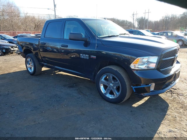 2018 RAM 1500 EXPRESS 4X4 5'7 BOX - 1