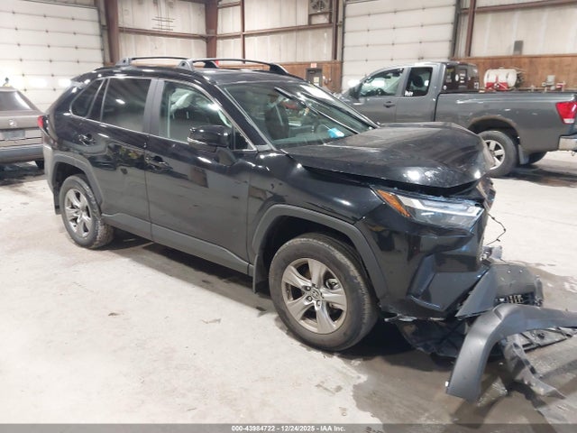 2025 TOYOTA RAV4 XLE - 1
