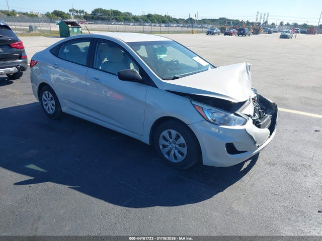 2017 HYUNDAI ACCENT SE - 1