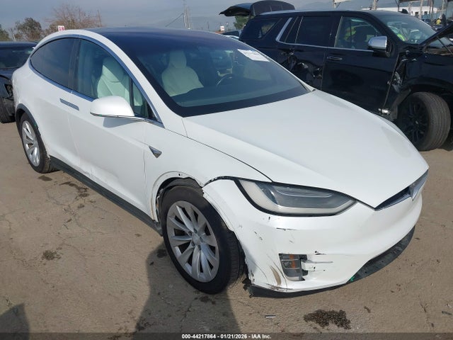 2018 TESLA MODEL X - 1