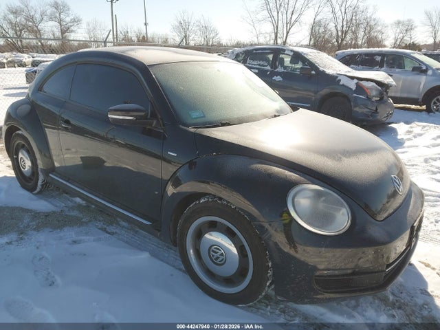 2012 VOLKSWAGEN BEETLE 2.5L - 1