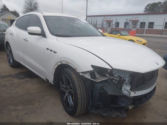 2017 MASERATI LEVANTE - 1