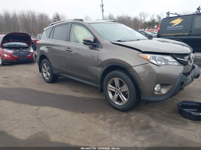 2015 TOYOTA RAV4 XLE - 1