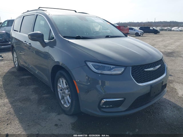2022 CHRYSLER PACIFICA TOURING L - 1
