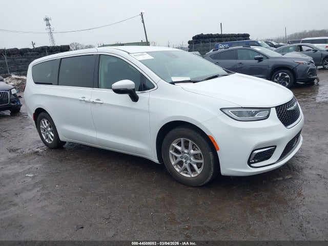 2023 CHRYSLER PACIFICA TOURING L - 1