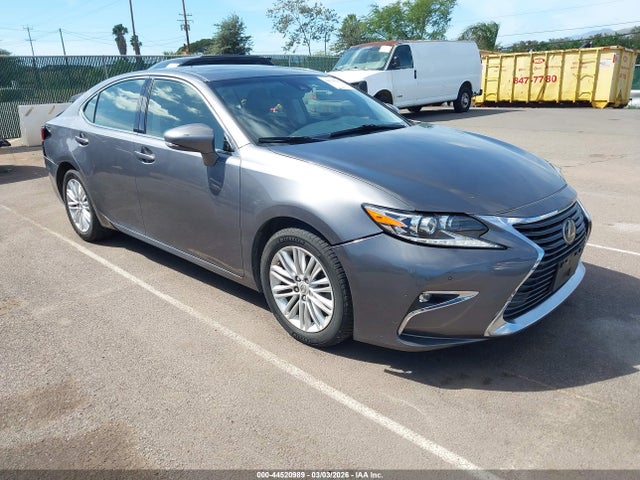 2016 LEXUS ES 350 - 1