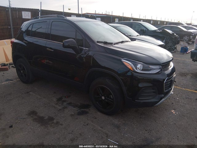 2020 CHEVROLET TRAX AWD LT - 1