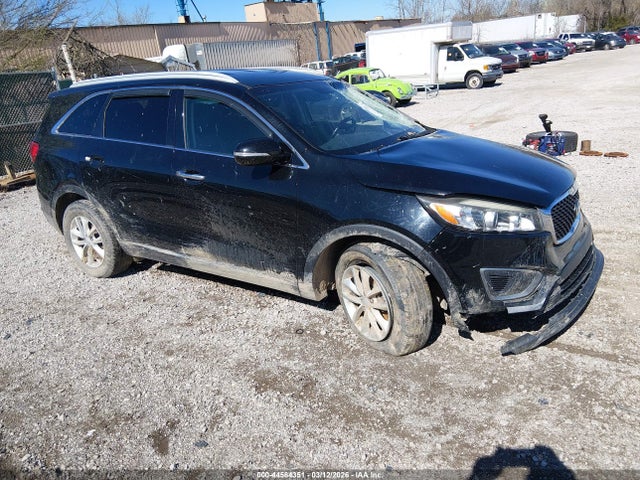 2016 KIA SORENTO 2.4L LX - 1