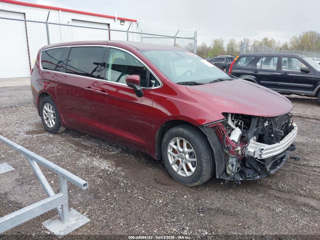 2017 CHRYSLER PACIFICA TOURING - 1