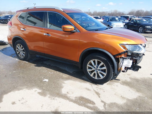 2017 NISSAN ROGUE SV - 1