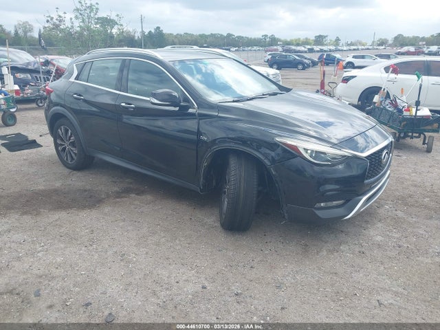 2017 INFINITI QX30 PREMIUM - 1