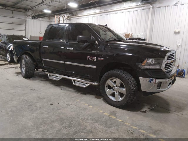 2016 RAM 1500 BIG - 1