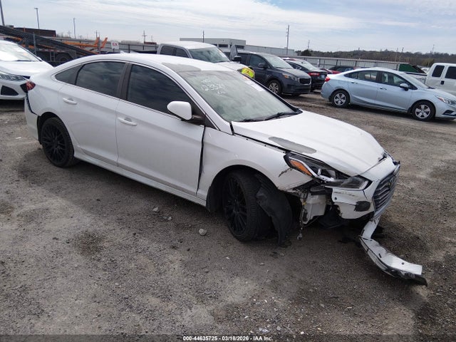 2019 HYUNDAI SONATA SE - 1