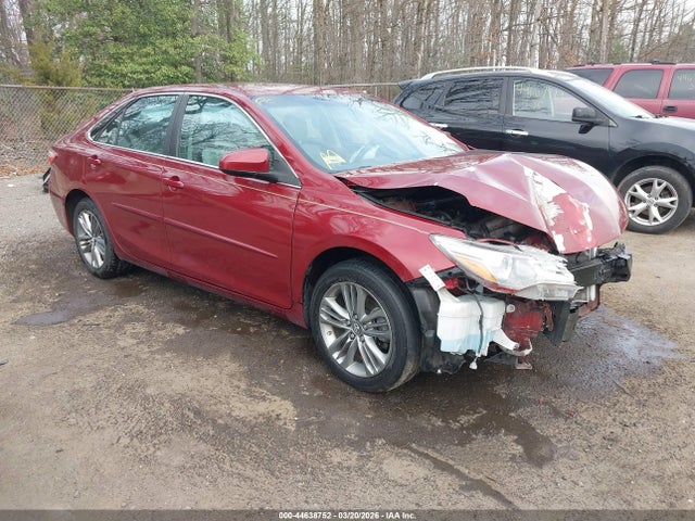 2017 TOYOTA CAMRY SE - 1