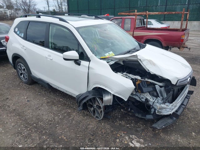 2019 SUBARU FORESTER PREMIUM - 1