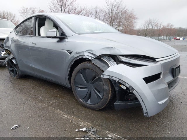 2026 TESLA MODEL Y - 1