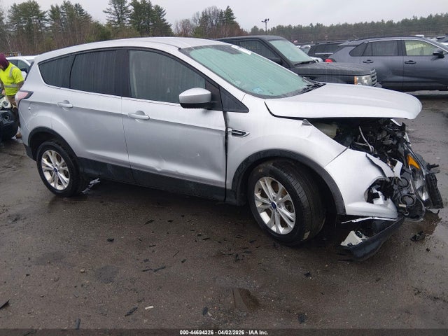 2017 FORD ESCAPE SE - 1