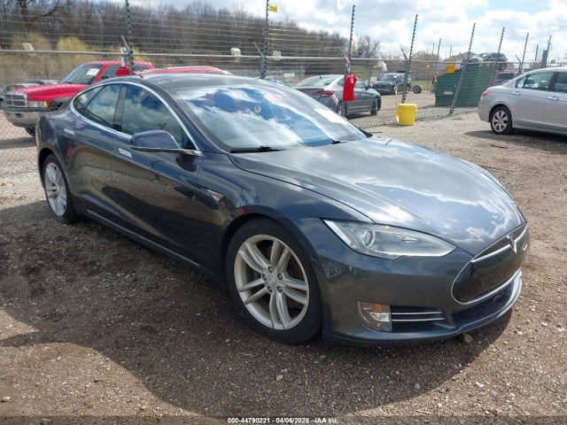 2015 TESLA MODEL S - 1