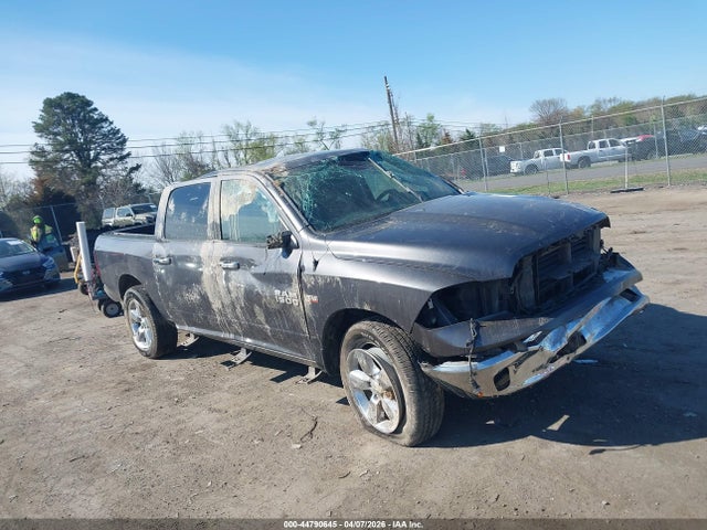 2017 RAM 1500 BIG - 1