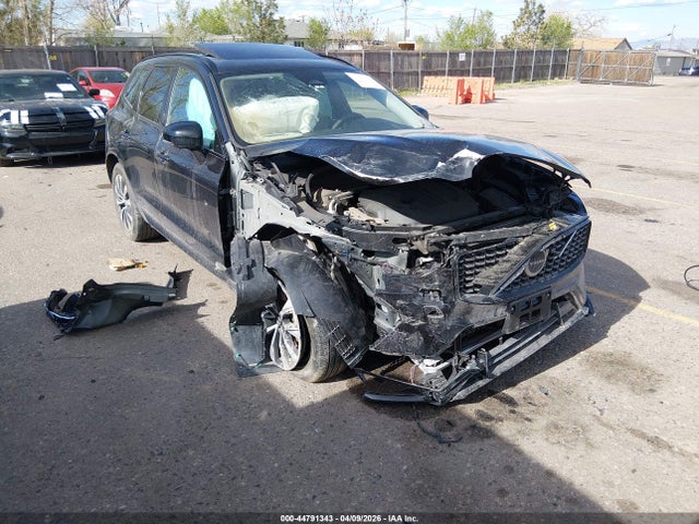 2024 VOLVO XC60 B5 PLUS DARK THEME - 1