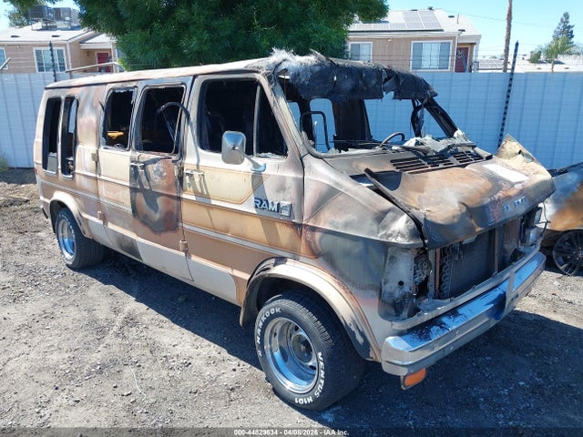 1983 DODGE RAM VAN B250 - 1