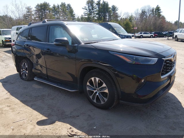 2023 TOYOTA HIGHLANDER XLE - 1
