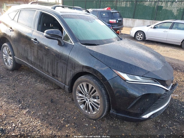 2022 TOYOTA VENZA XLE - 1