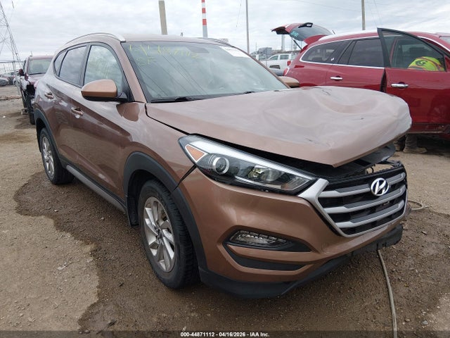 2017 HYUNDAI TUCSON SE - 1
