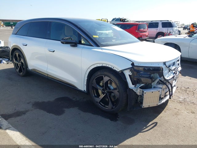 2026 LUCID GRAVITY GRAND TOURING - 1