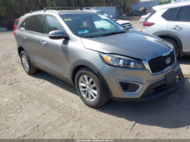 2018 KIA SORENTO 2.4L LX - 1