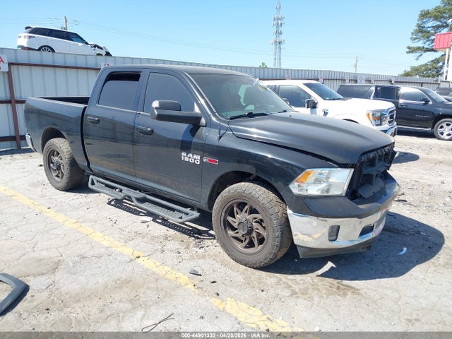 2015 RAM 1500 BIG - 1