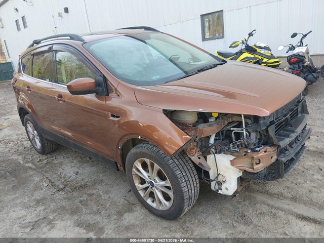 2017 FORD ESCAPE SE - 1