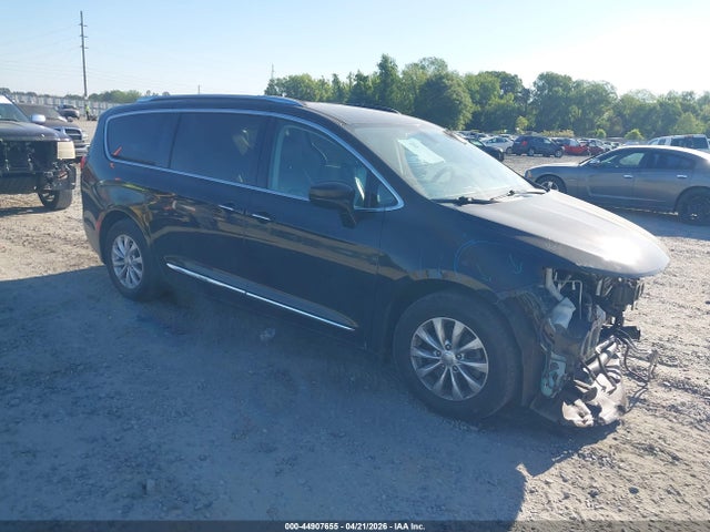 2019 CHRYSLER PACIFICA TOURING L - 1