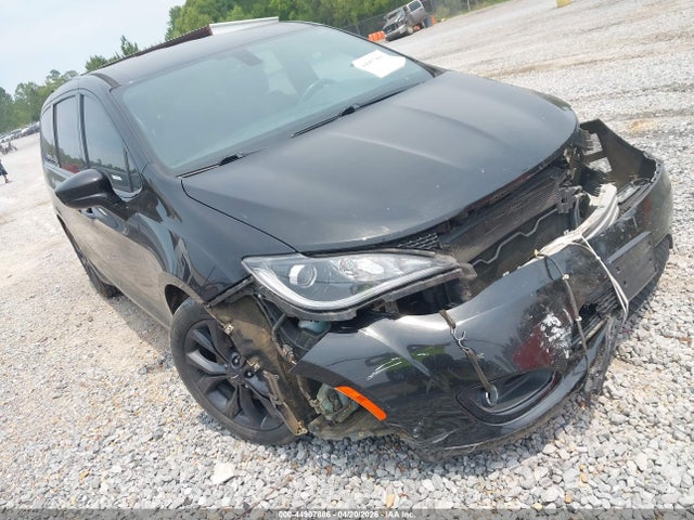 2018 CHRYSLER PACIFICA TOURING PLUS - 1