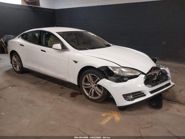 2015 TESLA MODEL S - 1