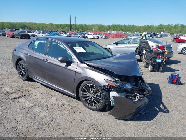 2022 TOYOTA CAMRY SE - 1
