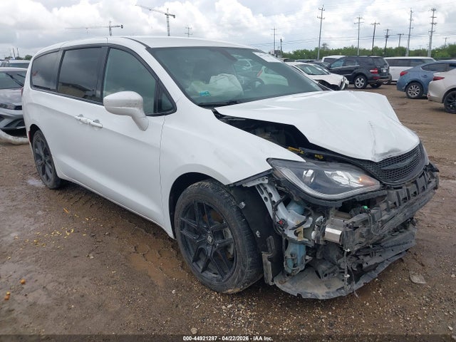 2019 CHRYSLER PACIFICA TOURING - 1