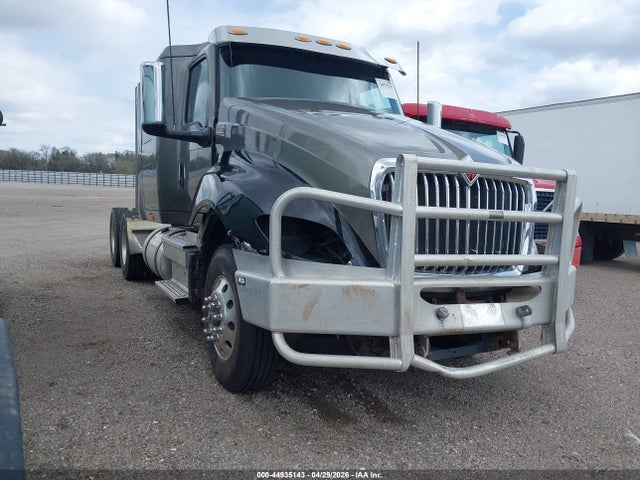 2019 INTERNATIONAL LT - 1