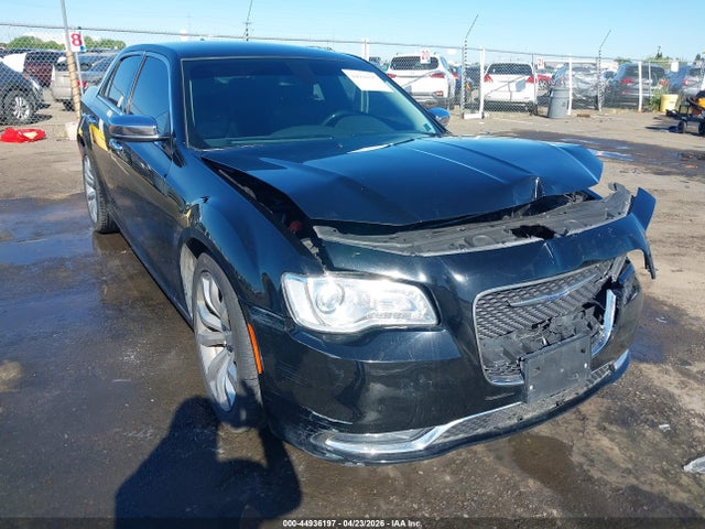 2019 CHRYSLER 300 LIMITED - 1