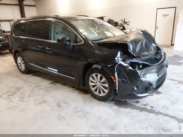 2017 CHRYSLER PACIFICA TOURING-L - 1