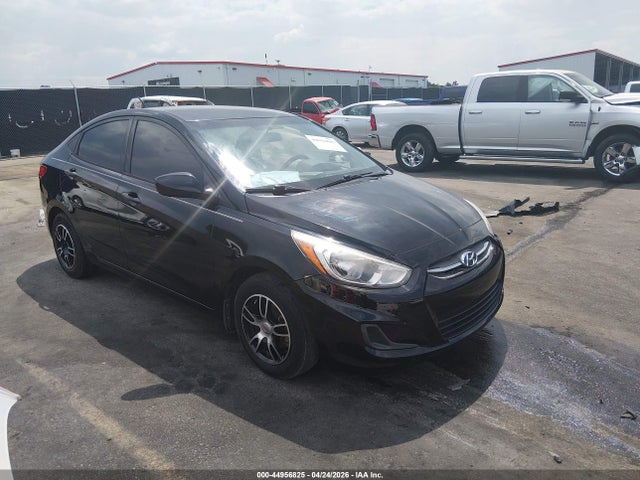 2016 HYUNDAI ACCENT SE - 1