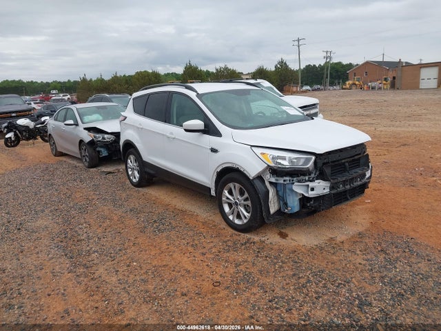 2018 FORD ESCAPE SE - 1