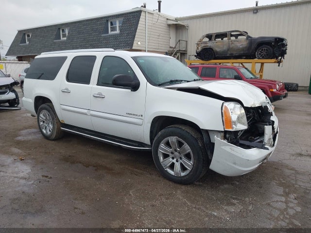 2008 GMC YUKON XL - 1