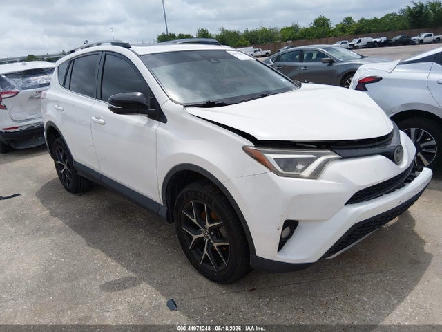 2017 TOYOTA RAV4 SE - 1